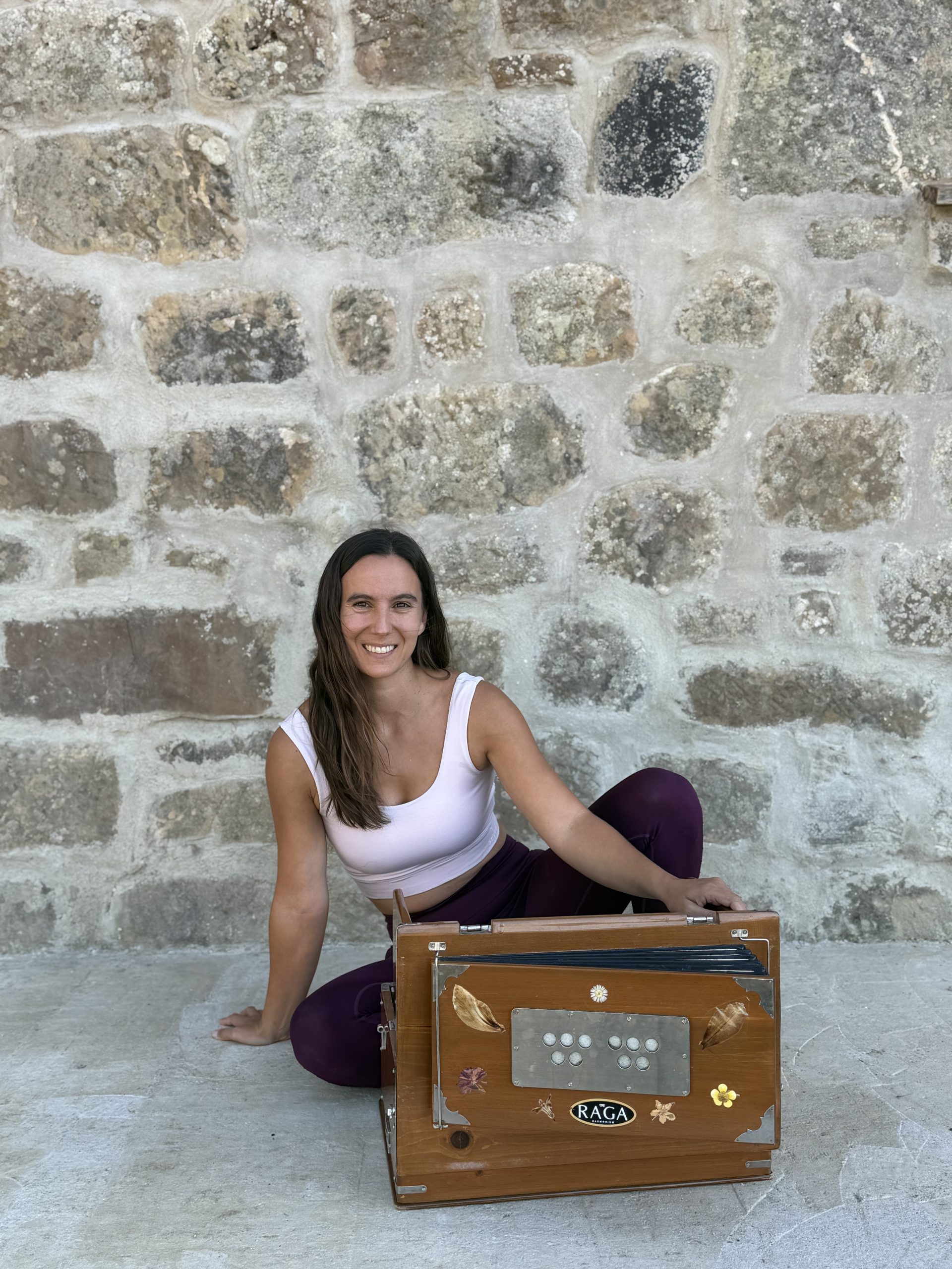 Templo Bhakti · Harmonium